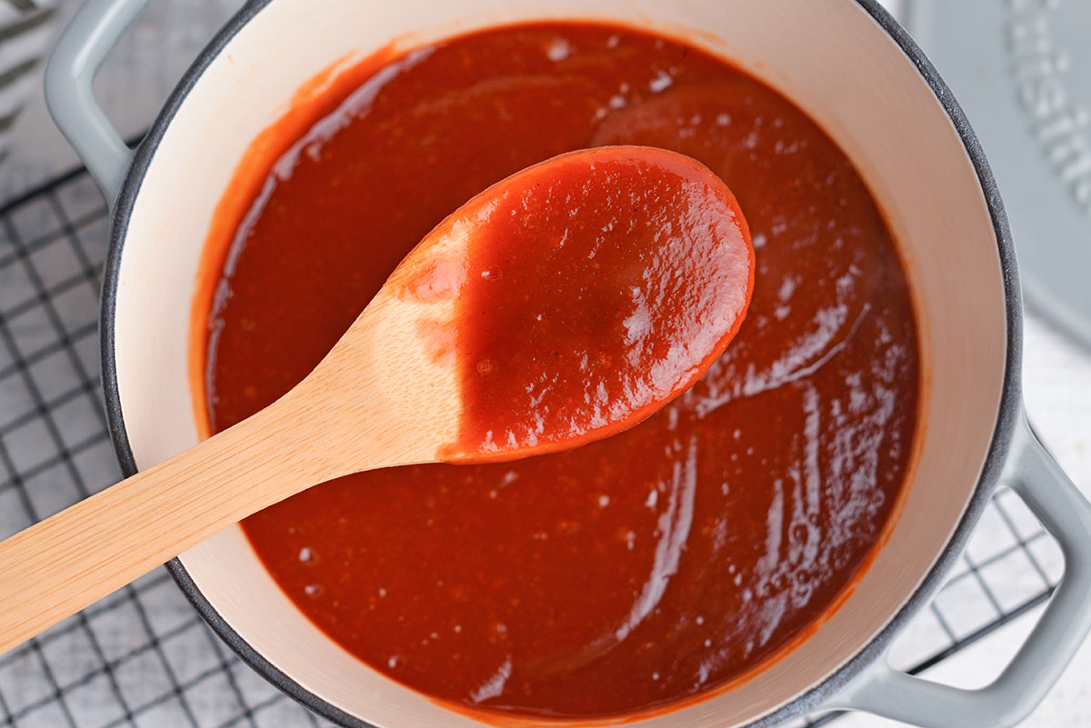 BEST Spicy BBQ Sauce Recipe - Perfect for Sandwiches and Ribs!