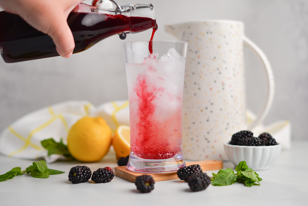 EASY Blackberry Simple Syrup Recipe (Only 5 Simple Ingredients!)