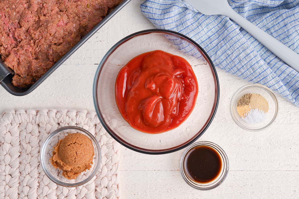 EASY Meatloaf Glaze (BEST Homemade Sauce for Meatloaf!)