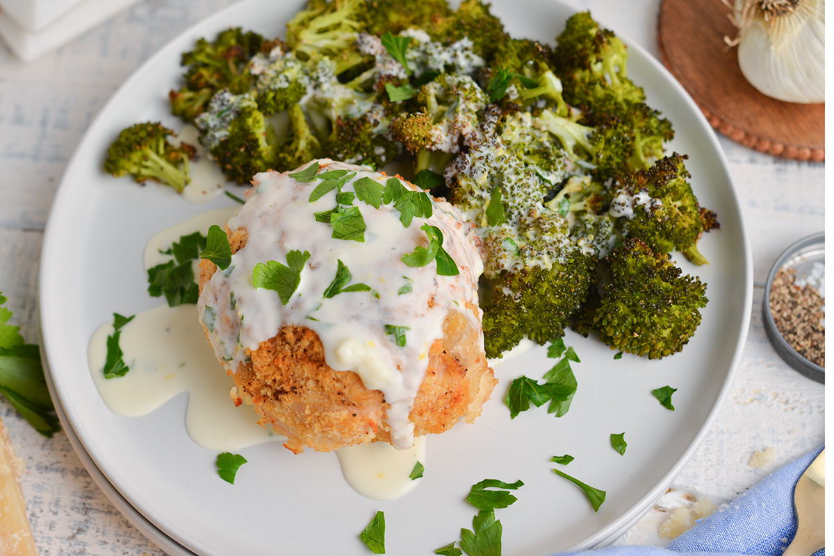 lemon garlic cream sauce over chicken cordon bleu and broccoli