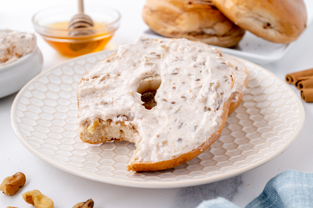 homemade honey walnut cream cheese spread for bagels